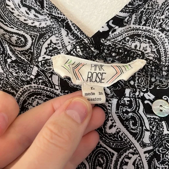 Pink Rose Pattern Tank Top - Picture 3 of 8